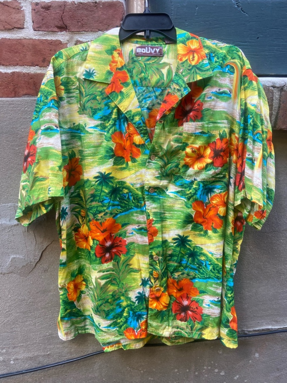 Vintage Hawaiian shirt Green Tropical Floral Button-Down Shirt 100% Rayon